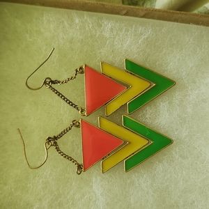 Super cool 80s 90s triangle earrings